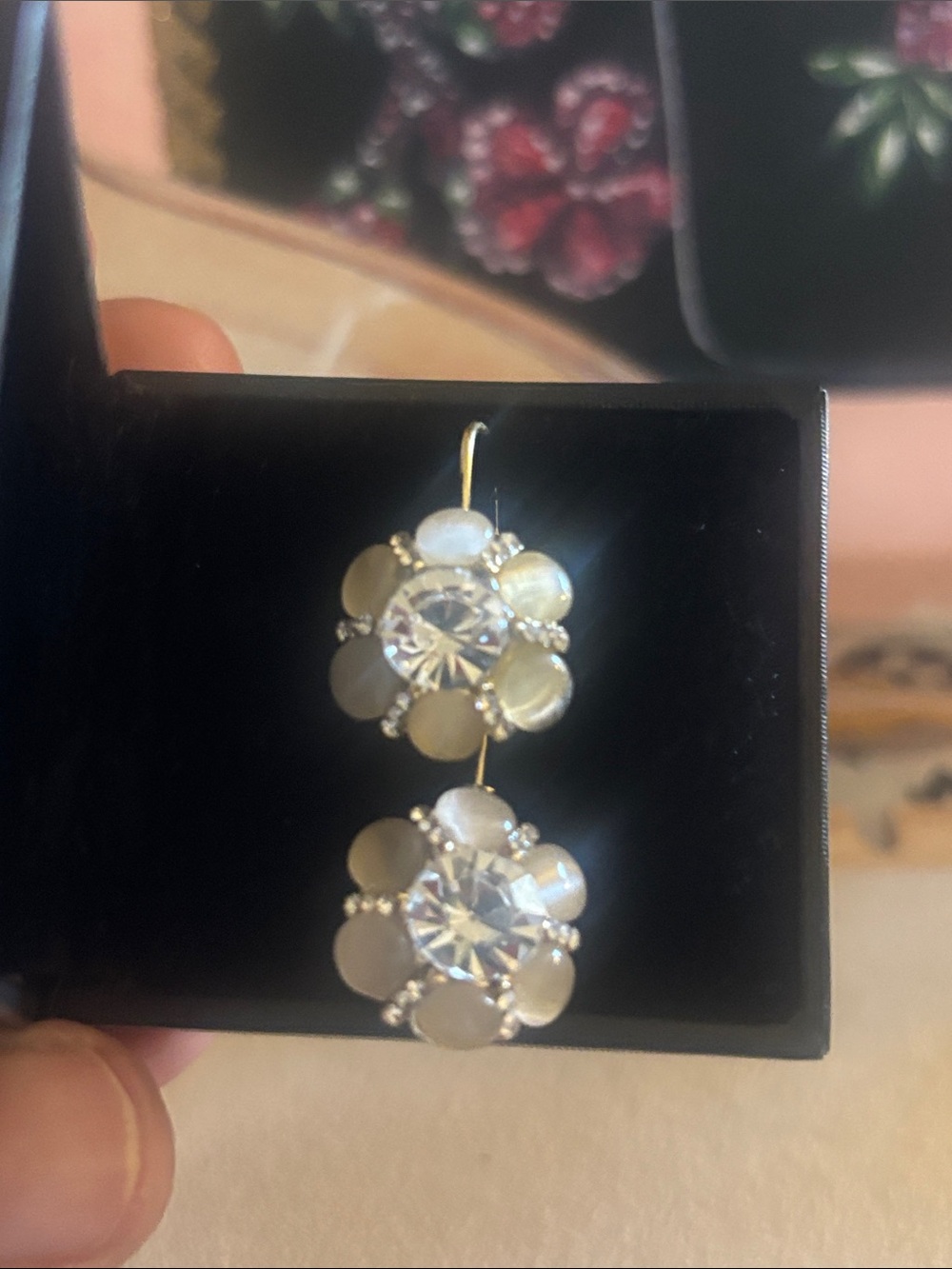 Daisys Boutique Gold & Mother-of-Pearl Flower Drop Earrings